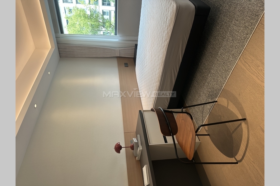 YiHeLingLong &nbsp;4bedroom&nbsp;242sqm&nbsp;&yen;22,000&nbsp;18913