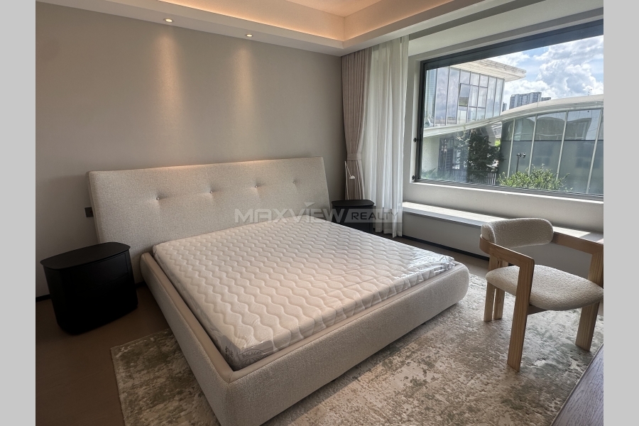 YiHeLingLong&nbsp;4bedroom&nbsp;242sqm&nbsp;&yen;22,000&nbsp;18913