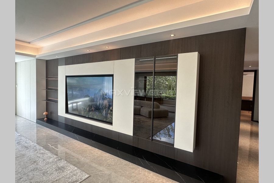 YiHeLingLong&nbsp;4bedroom&nbsp;242sqm&nbsp;&yen;22,000&nbsp;18913