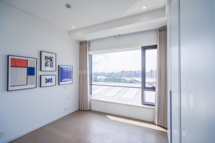 Eslite Residence